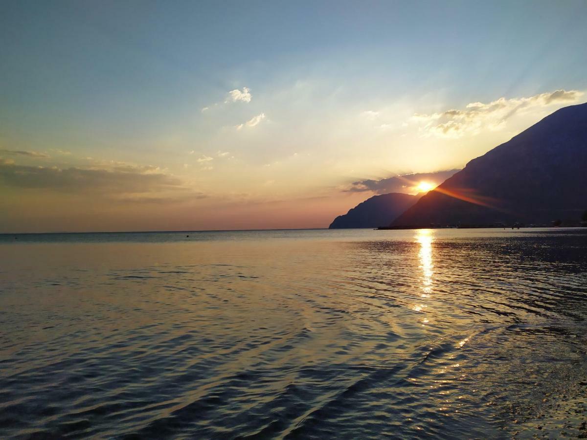 Makinia Beach 纳弗帕克托斯 外观 照片